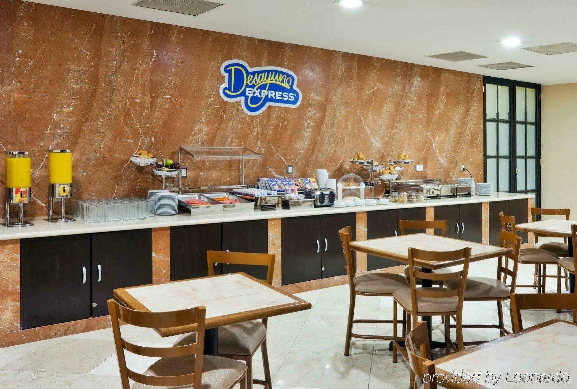 Holiday Inn Express Mexico Santa Fe By Ihg Exterior photo