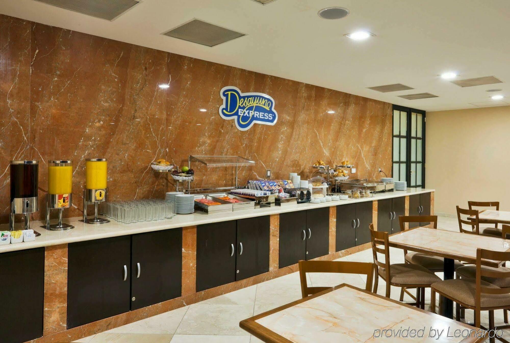Holiday Inn Express Mexico Santa Fe By Ihg Exterior photo
